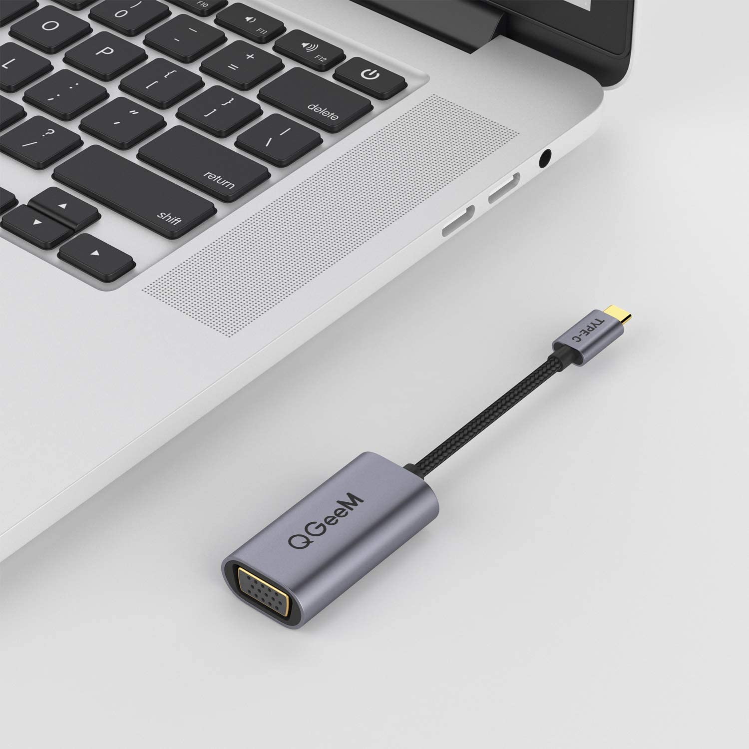 QGeeM USB C to VGA Adapter - QGeeM